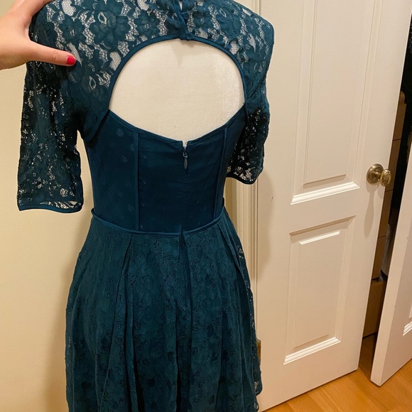 BCBGMaxAzria Julya Cocktail Lace Dress Cutout - Picture 10 of 10